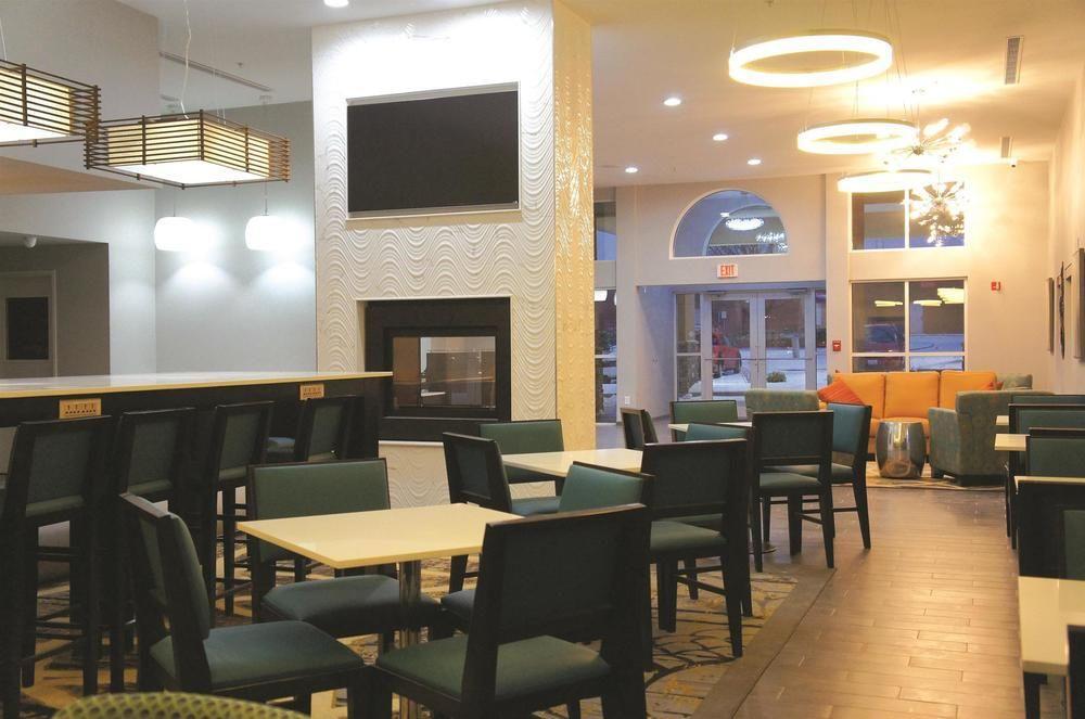 La Quinta By Wyndham Rockford Hotel Ngoại thất bức ảnh