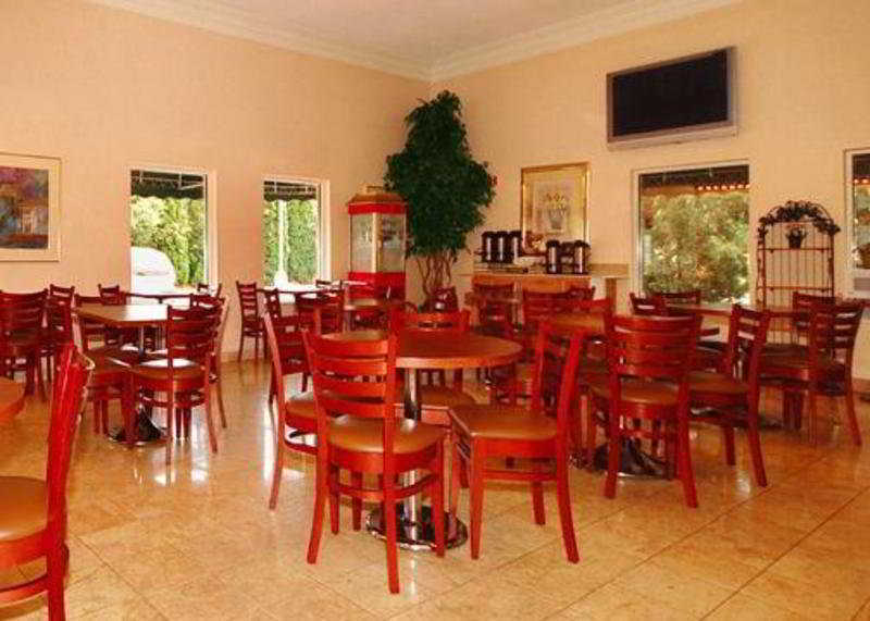 La Quinta By Wyndham Rockford Hotel Ngoại thất bức ảnh